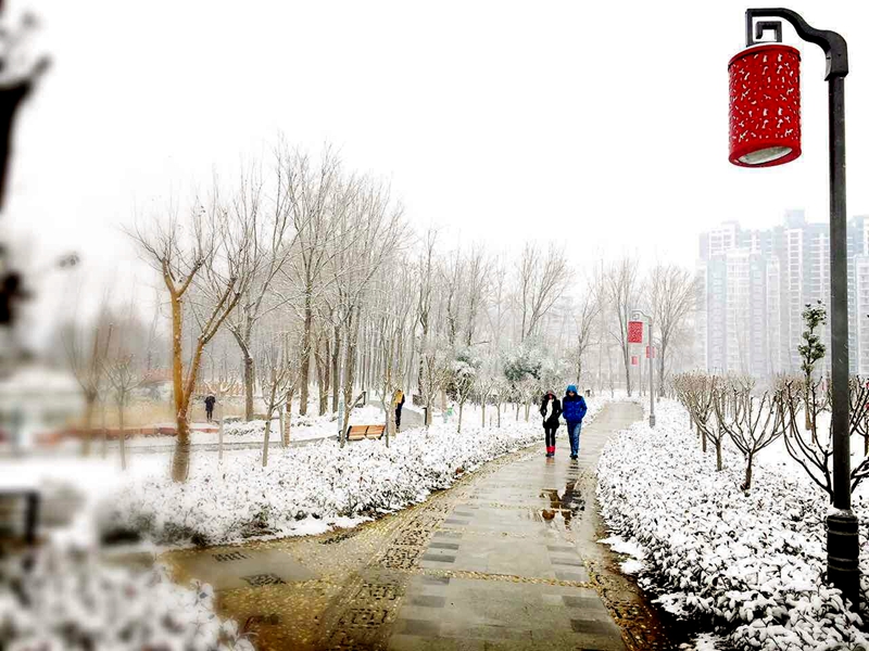 雪映黄淮学院--驻马店新闻--驻马店广视网