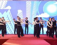 集团员工展示风采