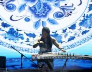 个人古筝表演《青花瓷》	