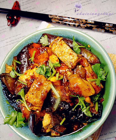 茄子烧豆腐的做法--驻马店新闻--驻马店广视网