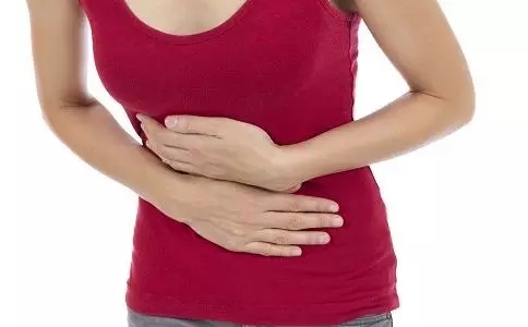 姑娘呕吐休克，1个小时人就没了！盛夏吃这个，千万要当心！