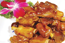 红烧排骨的做法步骤如下 8861c04c07982cf36bdfea15928ca25a.jpg