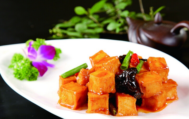 炮制美味--红烧鱼豆腐的做法