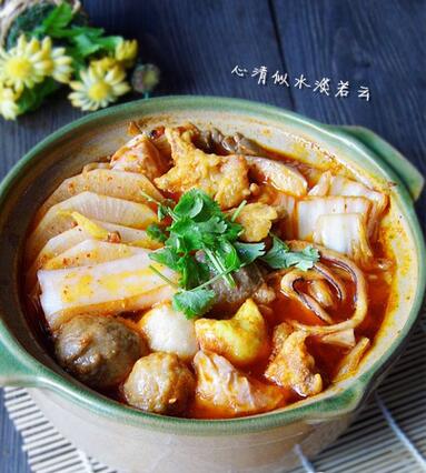 如何制作酸辣泡菜火锅