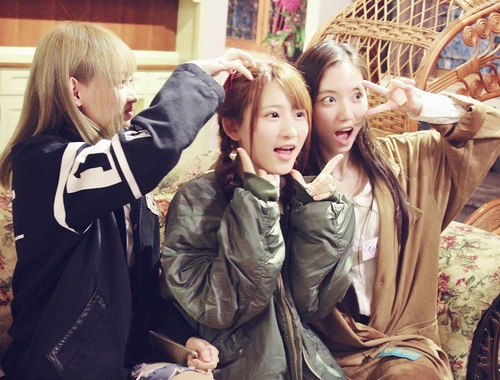 Astro12星座女团携手全民TV 上演直播真人秀-