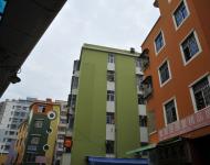 3大芬也有彩色的房子，很漂亮!住在里边也会心情愉悦吧！