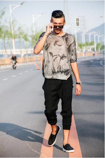 扛把子喊麦王MC天佑首触《百万主播》,洪荒