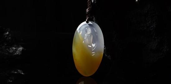 【鉴赏】如何看雕工好坏 翡翠200块和一万块的