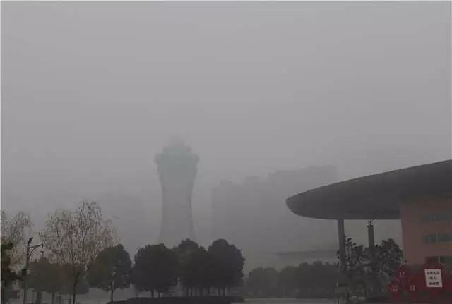 雾霾濒临爆表！今晚驻马店将开展人工增雨！降温降雪也已在路上...