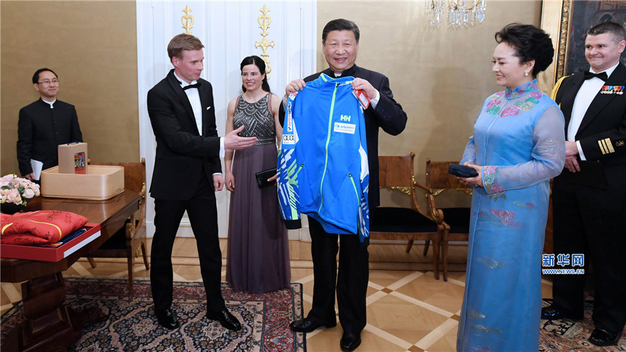 访问芬兰并赴美国举行中美元首会晤精彩回放-