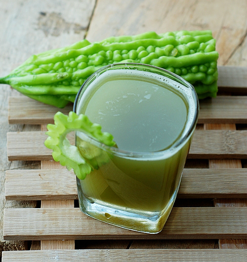 怎么喝苦瓜汁才能减肥呢?