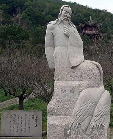 钗头凤陆游和唐婉 春游陆游写了什么内容--驻马