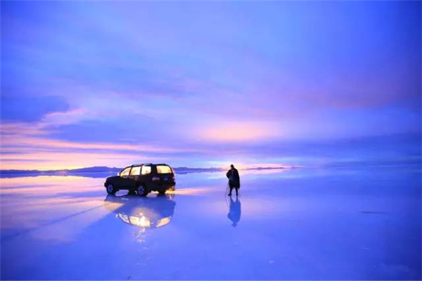 玻利维亚乌尤尼盐沼 四万年打磨的天空之镜--驻马店新闻--驻马店广视网