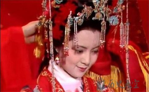 薛宝钗外貌 薛宝钗父亲是谁--驻马店新闻--驻马