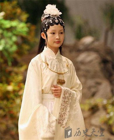 薛宝钗外貌 薛宝钗父亲是谁--驻马店新闻--驻马