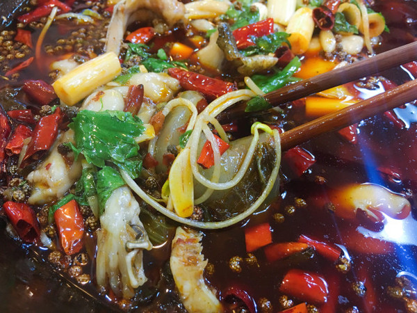 在家怎么做酸辣味魔芋爽 7ee0855bfb8db511e29a23c1f0c04e98.jpg