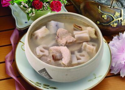 排骨汤的功效和缺点 6d3f436bbb4dd2b3e8c1d8c9e3bf203e.jpg