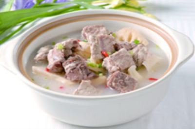 排骨汤的做法莲藕排骨汤 0b1eb5bf39232efa44b2ba5da93a39d3.jpg