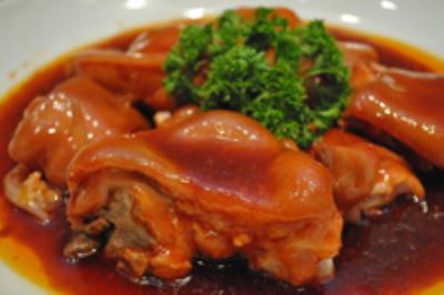 猪脚怎么烧才能变红色 e0859eb53b1b207d7d64ee38b3c86f18.jpg