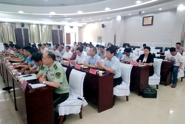 省双拥考评组检查验收驻马店市双拥模范城创建工作