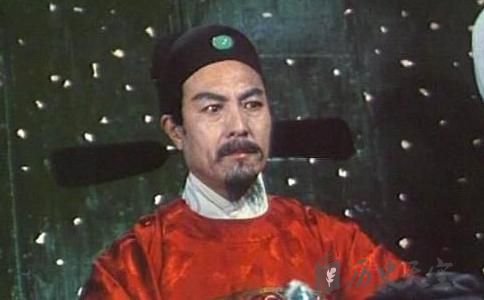 贾雨村人物分析 贾雨村断案的情节是什么--驻马