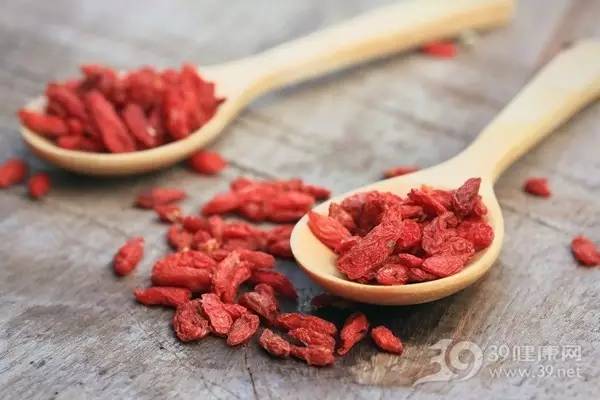 中药怎么服用最合适 4fbaea7f26df0de2b2cdcaa6136df2a6.jpg