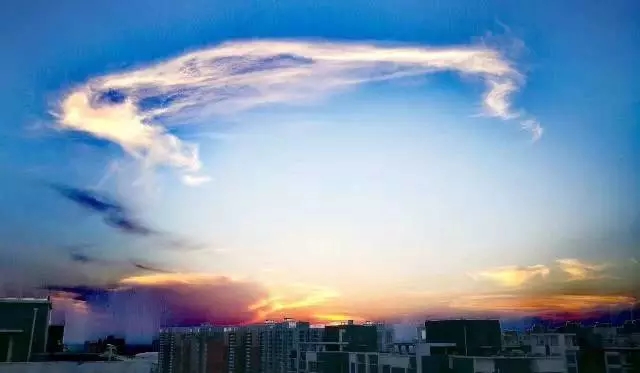 这两天，驻马店天空屡现奇观！惊呆了所有人！