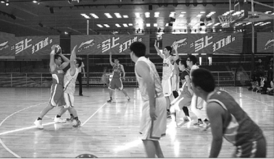 学校体育场馆缘何开放那么少--驻马店新闻--驻