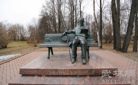 柴可夫斯基被誉为什么