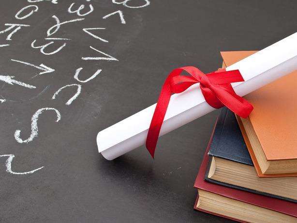 学渣奖学金:奖励绩点低却坚持做有意义之事的