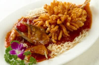 松鼠桂鱼做法图解 e864049d0b8aae1941aa113a3e0e9c2b.jpg