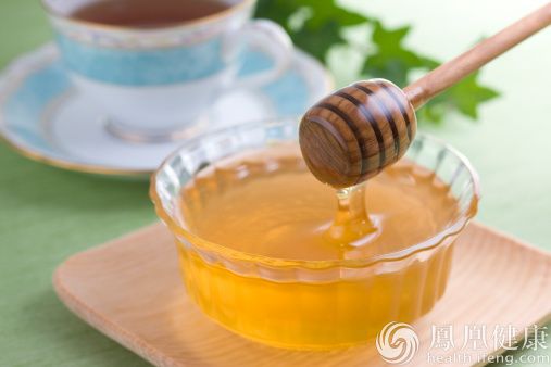 什么时间喝蜂蜜适合 72d00a17723d019a79af61899fdc6c4c.jpg