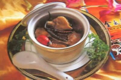 什么炖鸽子最好吃最有营养 82dd0776e6fd01c22da5c6b14d5f92a8.jpg