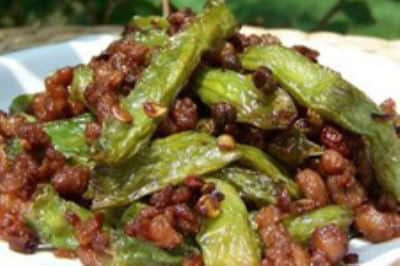 豆角做法干煸豆角 c277b7c1f49290f98056da66835c33d7.jpg