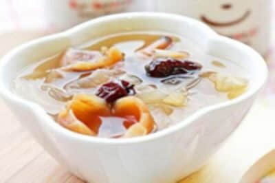 百合银耳莲子汤|二,百合莲子银耳汤