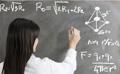 驻马店还没开学，这位女老师就火了！！