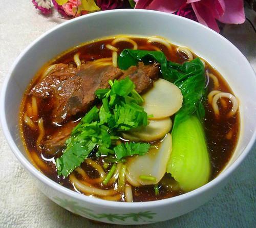 哪里可以学习做牛肉汤 5716d4f359de9d364ba4430666661130.jpg