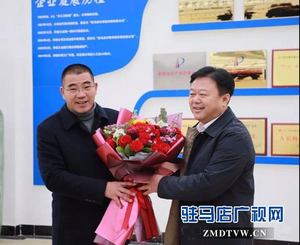 陈星深入市重点企业走访慰问