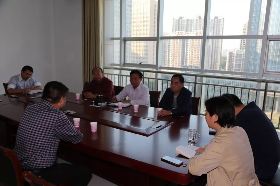 好消息！驻马店华联超市近期将重新开业！有购物卡的市民还可正常使用！