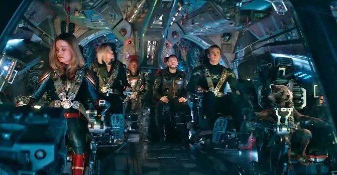 催泪感动!复联4零点场现场如演唱会,美队钢铁侠引起3次鼓掌