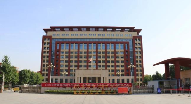 高考首日！记者现场直击，驻马店考场外发生的一幕...