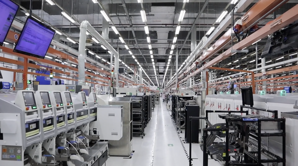 新华全媒+｜一件进博展品的“身份”之变