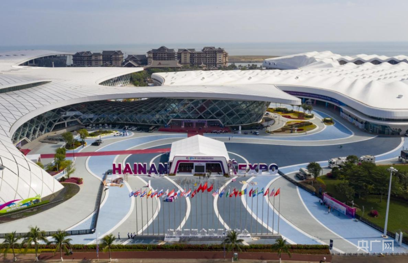 【大时代】海口：“软硬兼备”产兴民富环境美 “内外兼修”奋楫逐梦自贸港