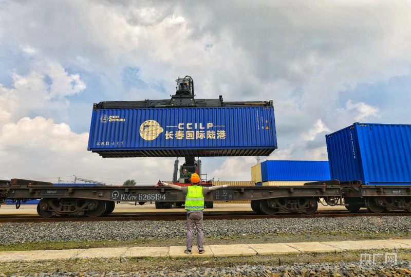 【大时代】长春：现代农业擦亮“粮食芯片” 科技创新驱动“汽车强国”