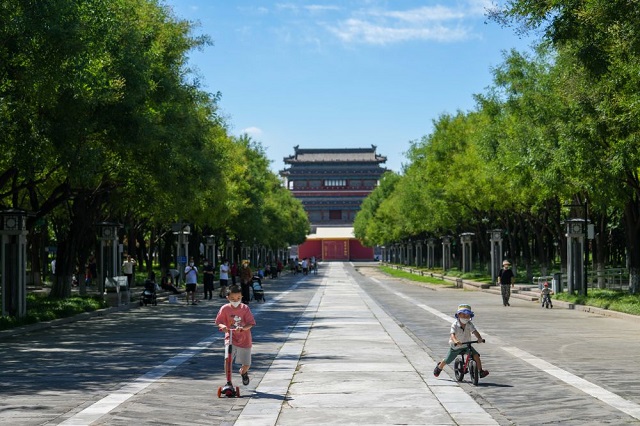 镜头里的十年&middot;奔向美好丨穿越中轴线 看北京点滴之变