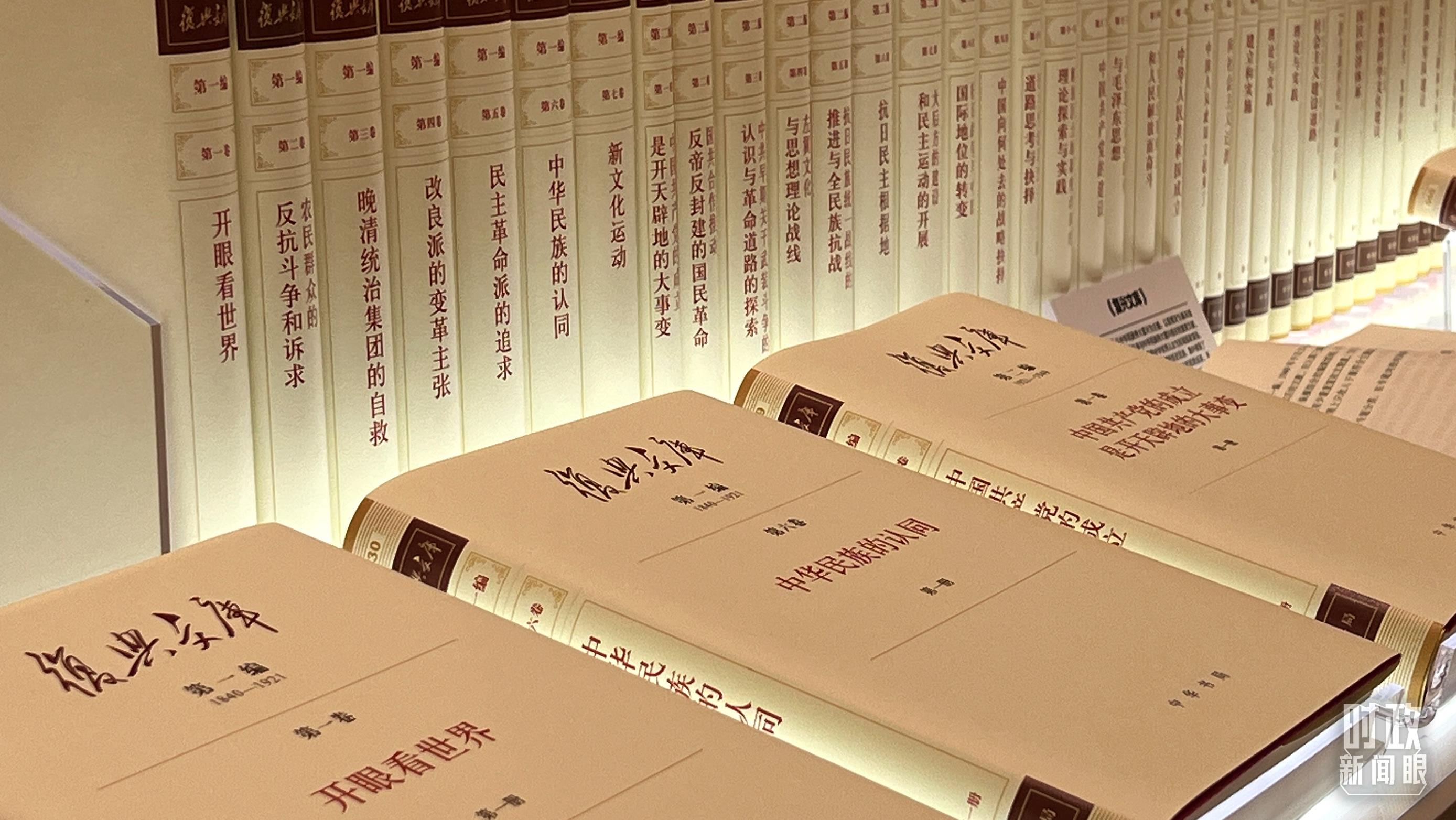 时政新闻眼丨如何学习贯彻党的二十大精神？习近平强调&ldquo;五个牢牢把握&rdquo;