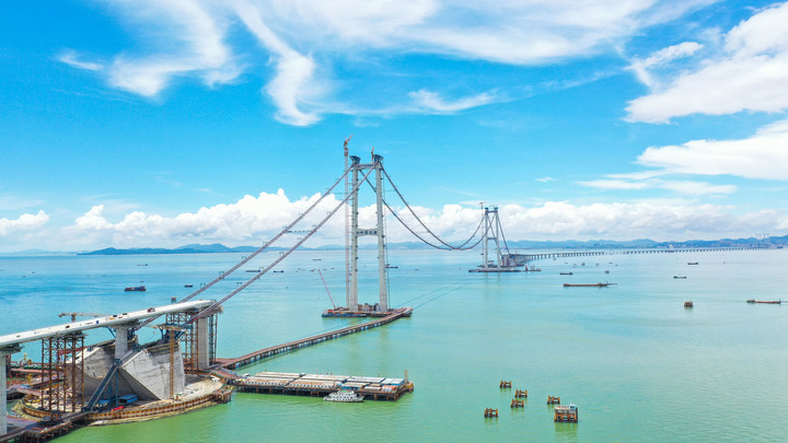 心声与掌声——聆听党的二十大报告