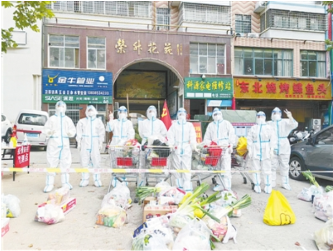 郑州逾10万名党员干部下沉社区战疫情