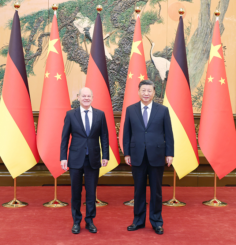 习近平会见德国总理