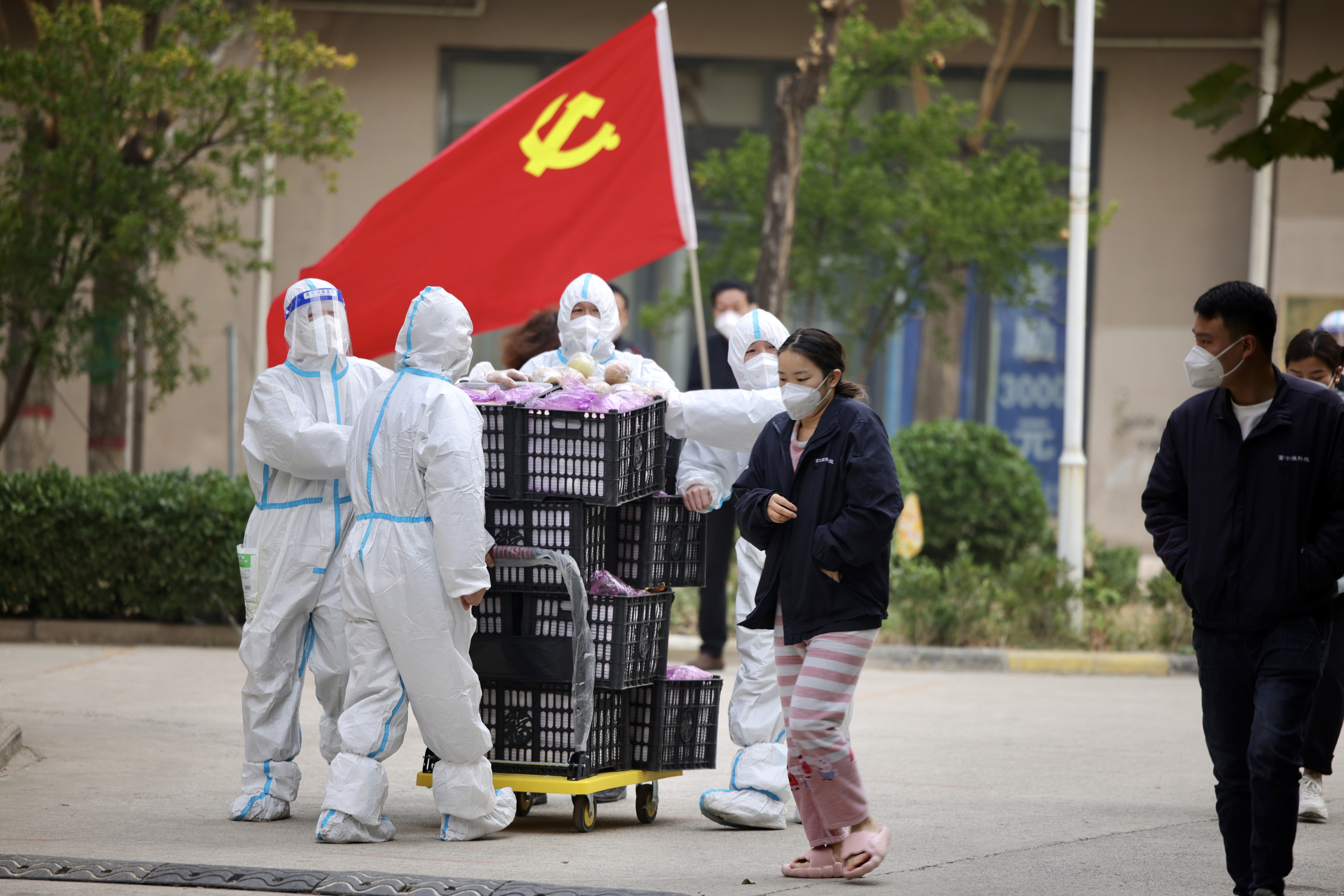 【直击富士康一线】员工公寓的清晨，从一碗热粥开始